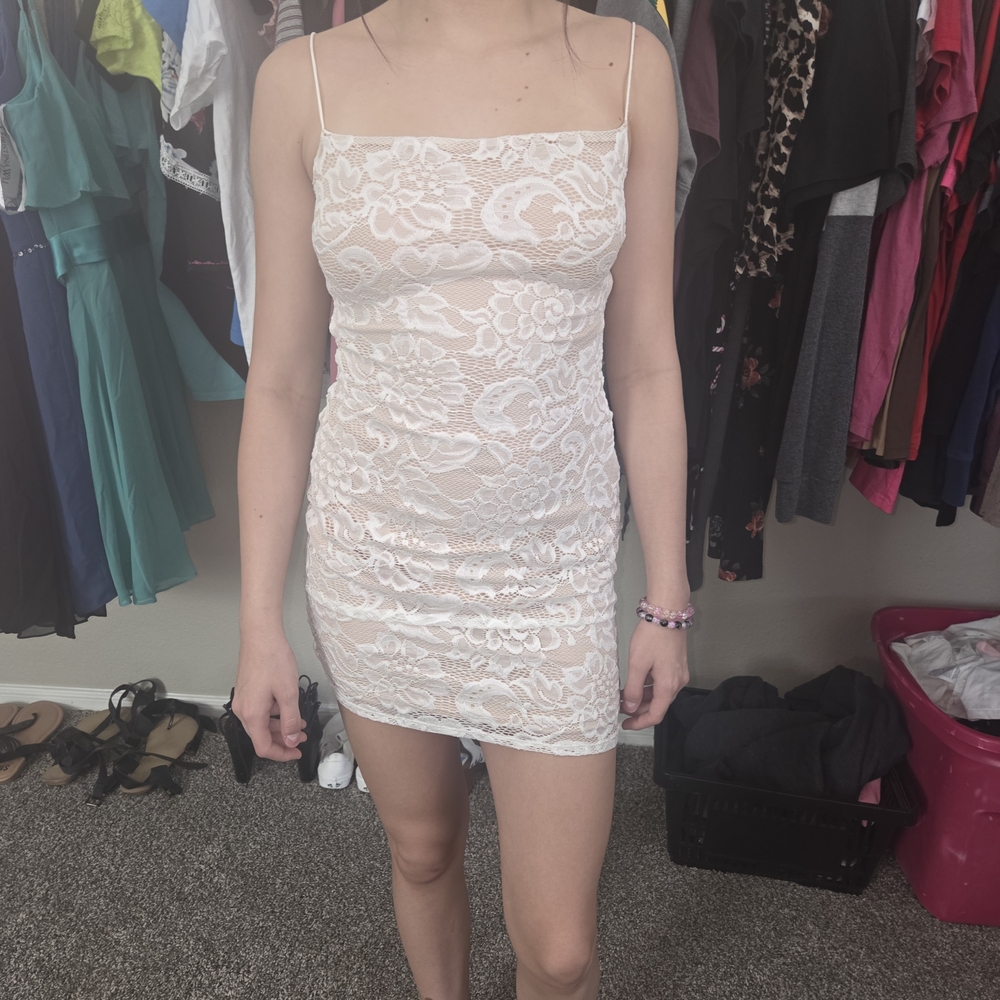 Windsor White Lace Backless Dress
